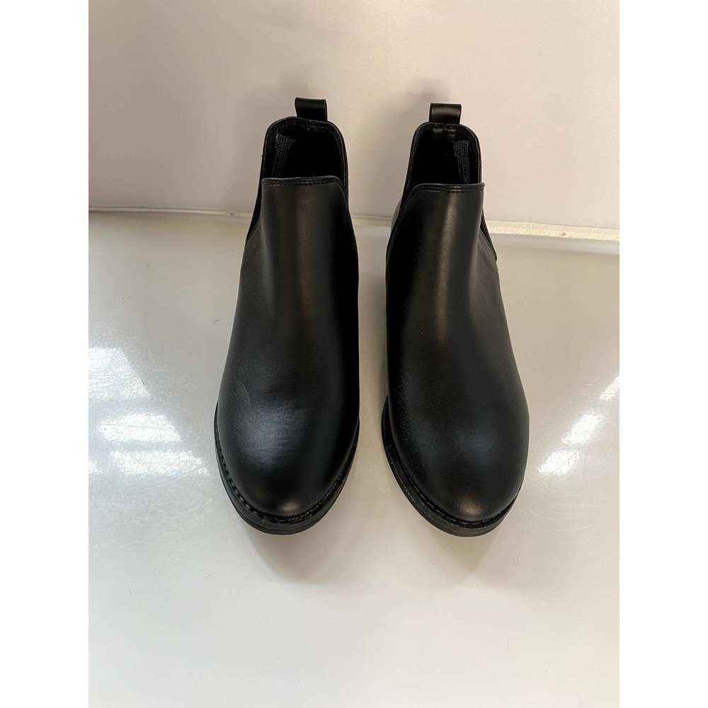 Universal Thread Black Ankle Boots